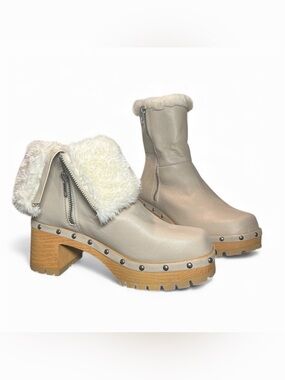 MIA Sassie Beige Faux Fur Zip Booties Size 8 Womens Winter Platform Clog Boots